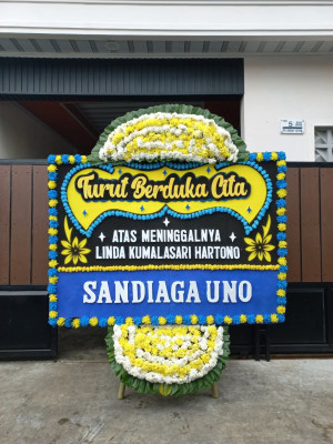 Papan Bunga Duka di Pintu Rime Gayo