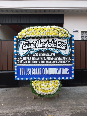Papan Bunga Duka di Pintu Rime Gayo